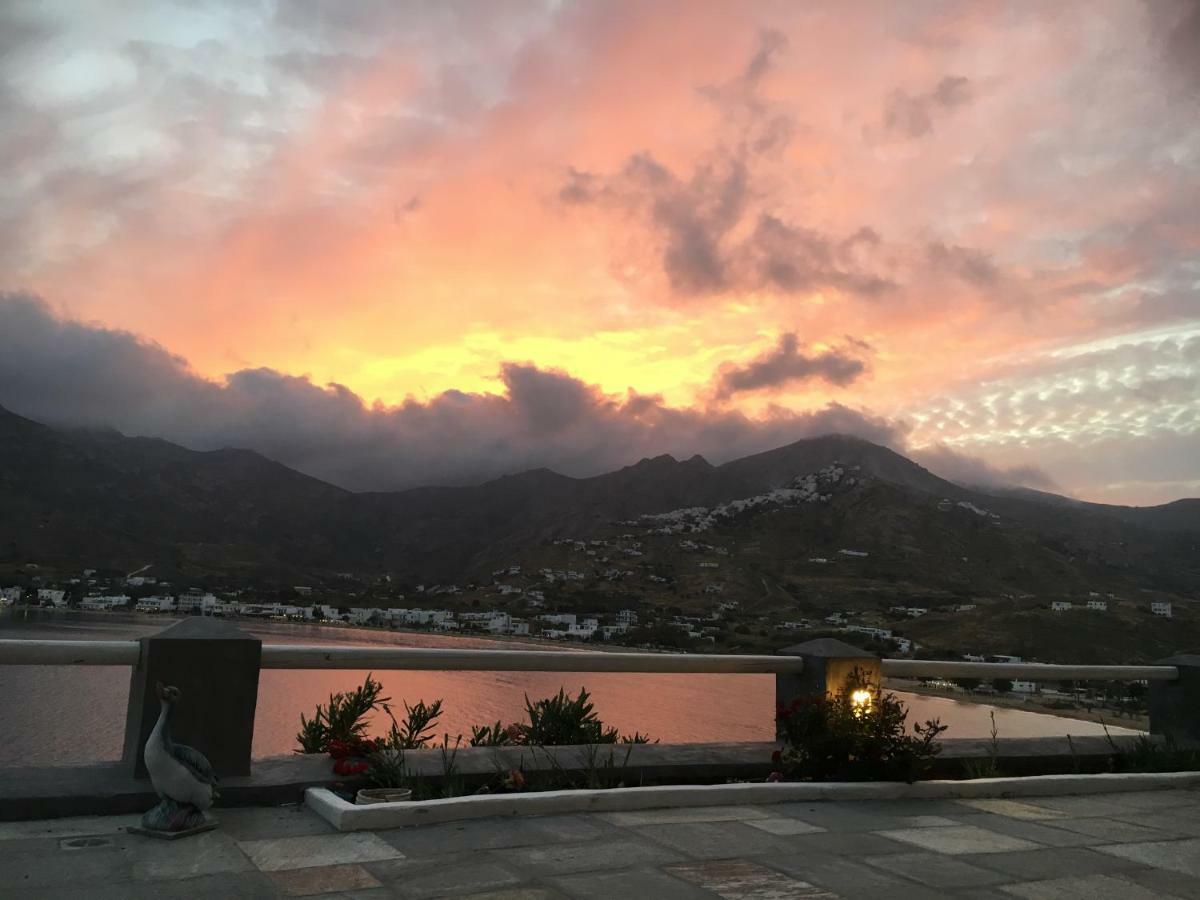 Studios Niovi Serifos Livadi  Buitenkant foto