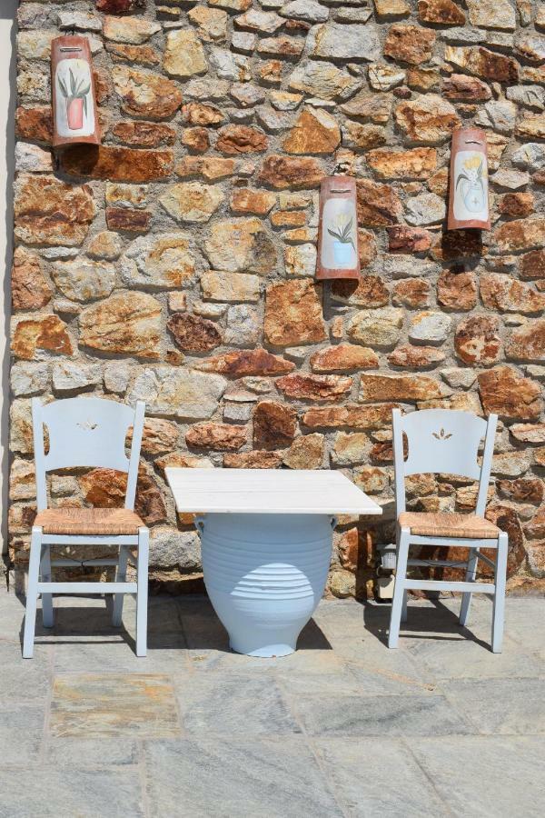 Studios Niovi Serifos Livadi  Buitenkant foto