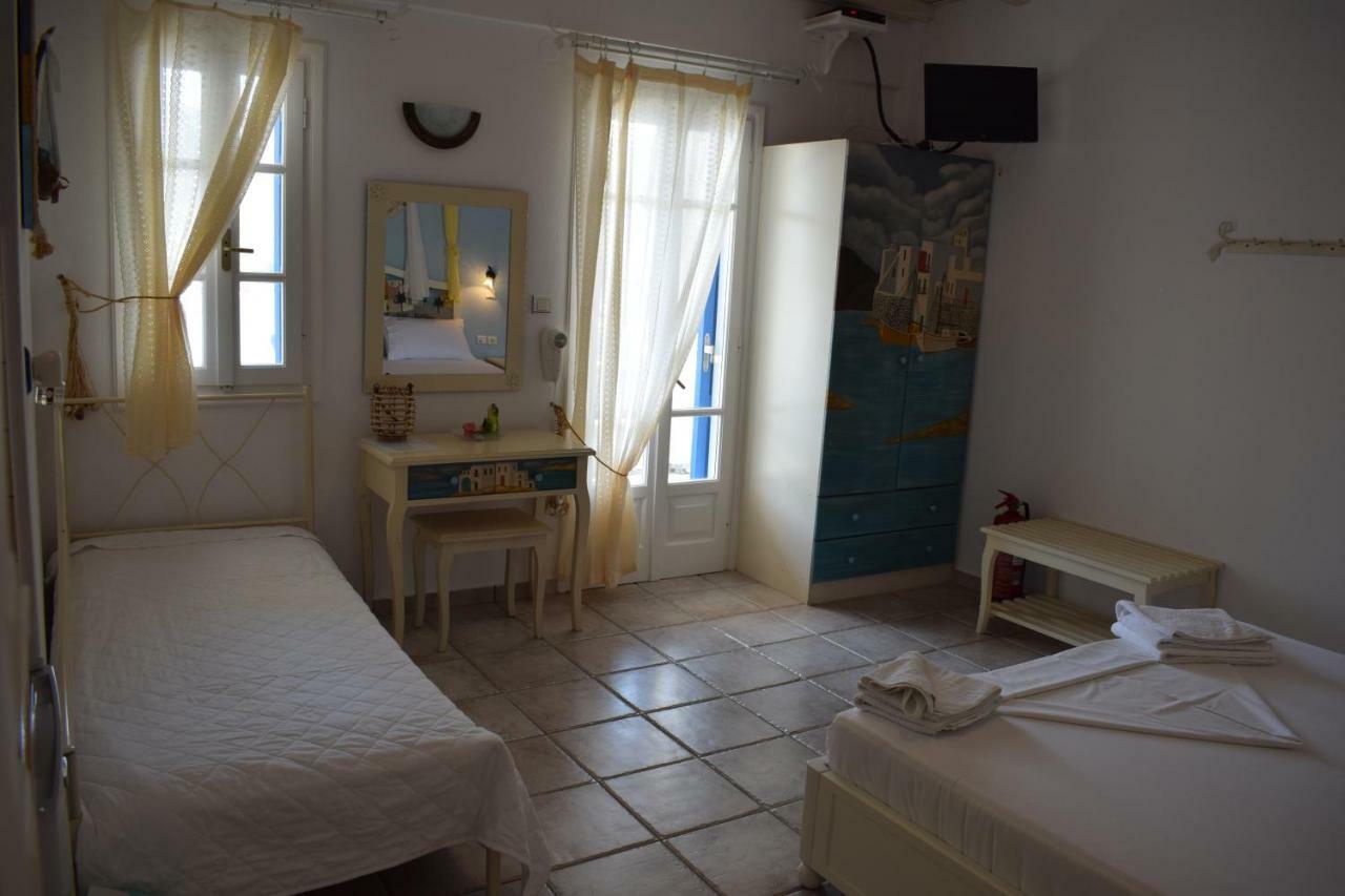 Studios Niovi Serifos Livadi  Buitenkant foto